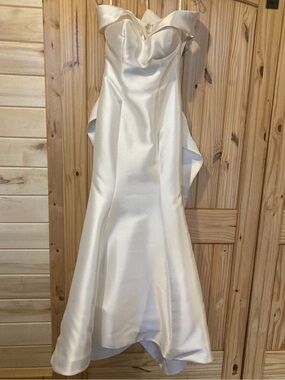sachin and babi light blue dress Never Worn Maggie Sottero Bianca Wedding Dress